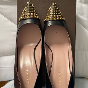 Gucci pumps